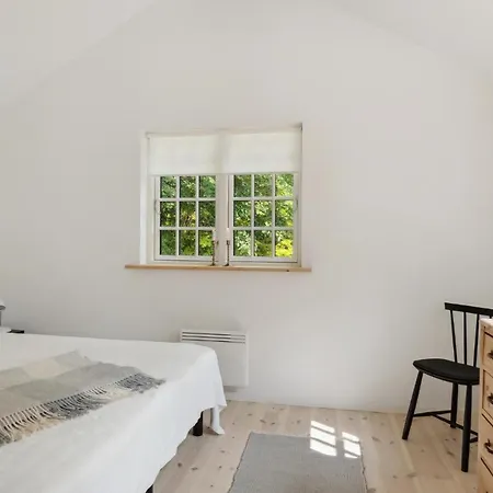 度假居 Awesome In With Wifi And 4 Bedrooms 吉利勒杰